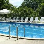 Briz 3 - Free Parking