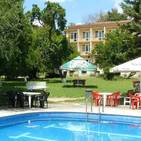 Briz 3 - Free Parking 2* וארנה